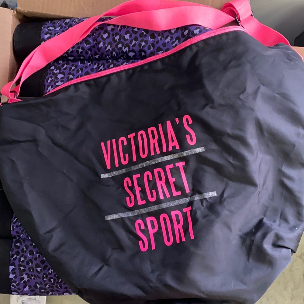 Victoria’s Secret sport tote